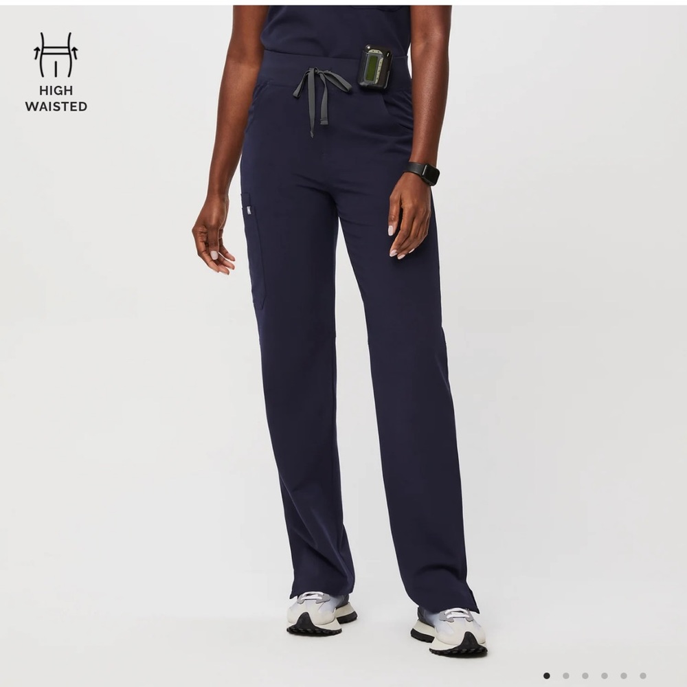 High Waisted Kade™ Cargo Scrub Figs Pants